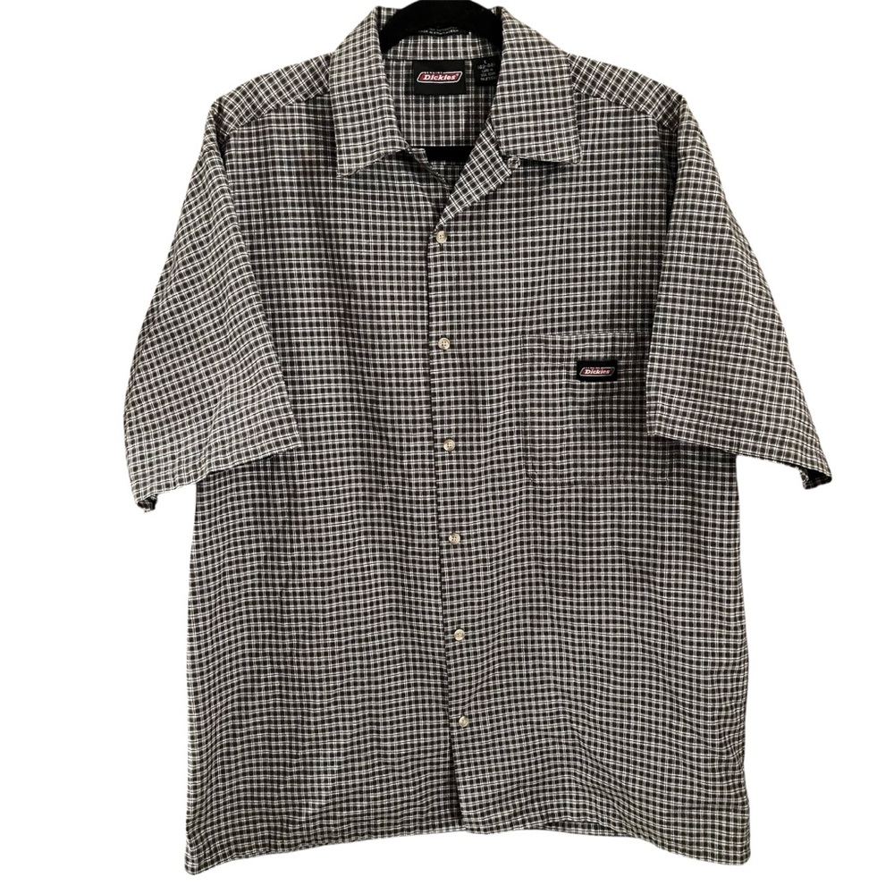 Dickies Plaid Button Up Shirt. Men's Lg (42-44)